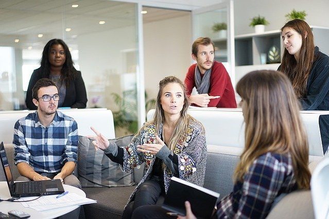 cropped-cropped-cropped-workplace-1245776_640-3-1